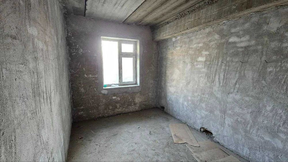 Квартира подвали билан сотилади