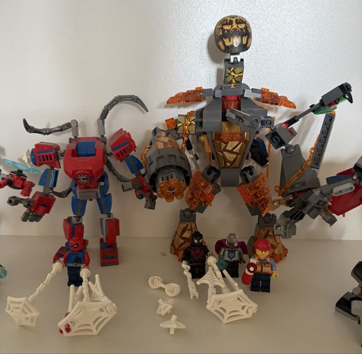 Vand 7 legouri Marvel