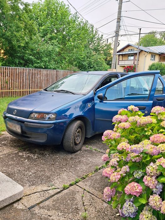 Fiat Punto 2003 -  Benzină