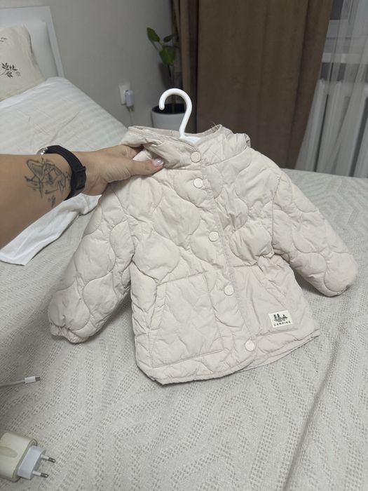 Курточки и безрукавка