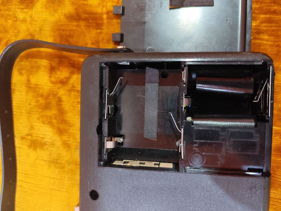 Продавам касетофон FHILIPS.