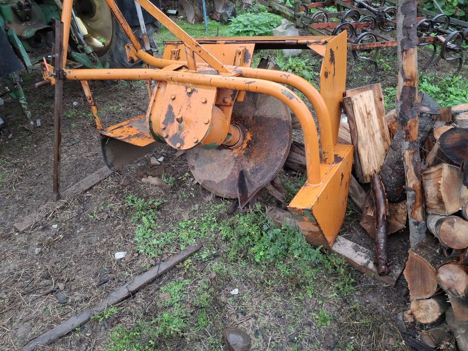 Utilaj agricol rotativ pt șanțuri
