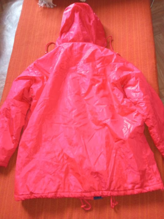 Продам хорошую куртку.