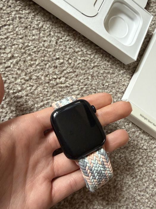 Apple watch SE (2nd generation) 44mm