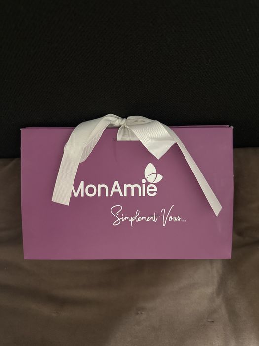 Prada Paradoxe virtual flower