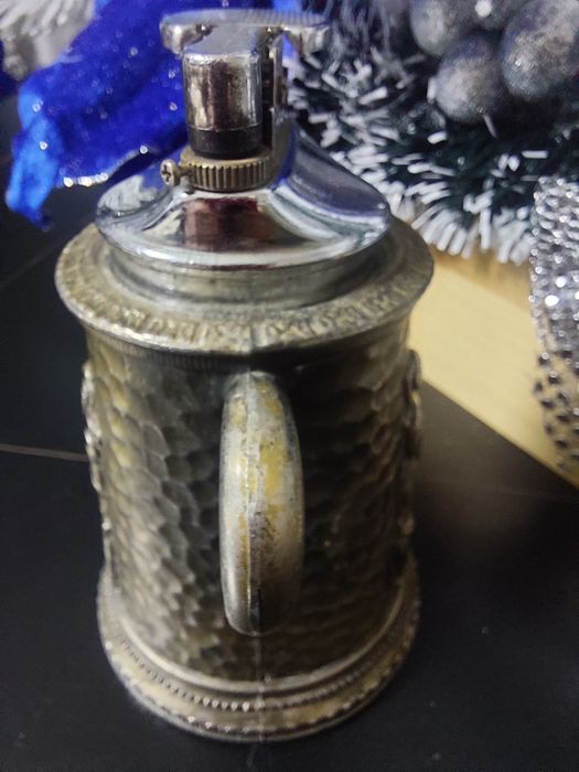 Brichetă și scrumiera de masa vintage