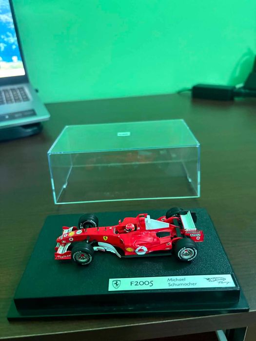 модели формула 1 Ferrari , Jordan Honda - HOT WHEELS -1.18 - 1.43
