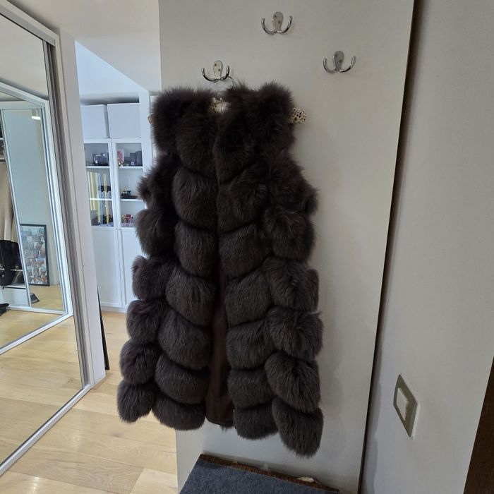 Vesta blana naturala gri