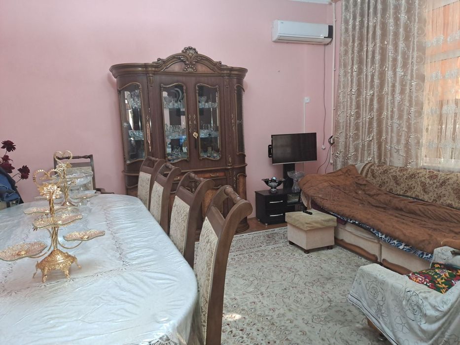 Уй сотилади аэропорт коттедж отчопар