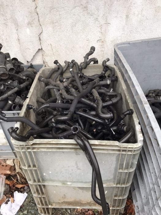 Продавам маркучи за вода и турбо бмв 1ва,3та,5та джипове