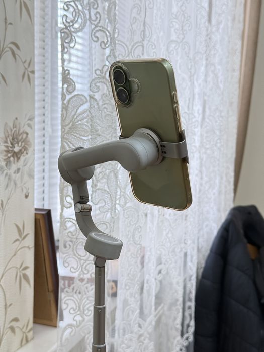 DJI Osmo Mobile Stabilizator