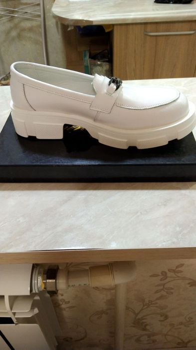 Продаётся кожаная обувь туфли