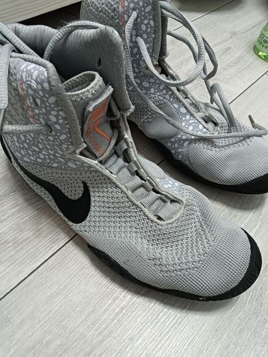Борцовкий NIKE TAWA