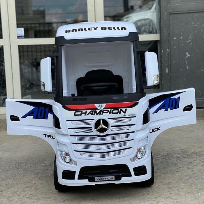 Электромобили BMW, Baggi, LEXUS 570