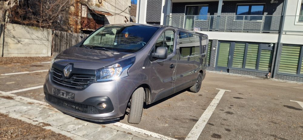 Renault Trafic 1.6dci 5 locuri si marfă AC 2015 Rate TBI Bank