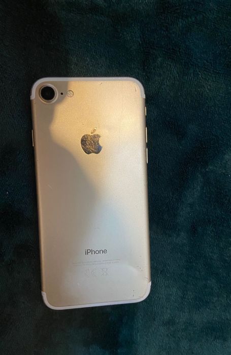 Айфон 7, идеально состоянии!