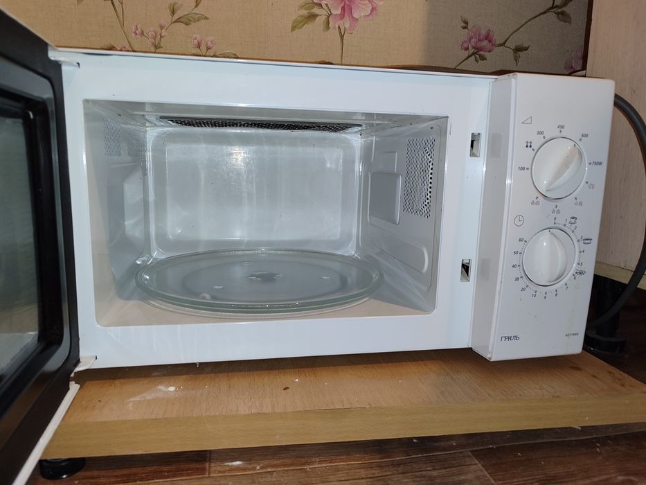 Микроволновка, б/у