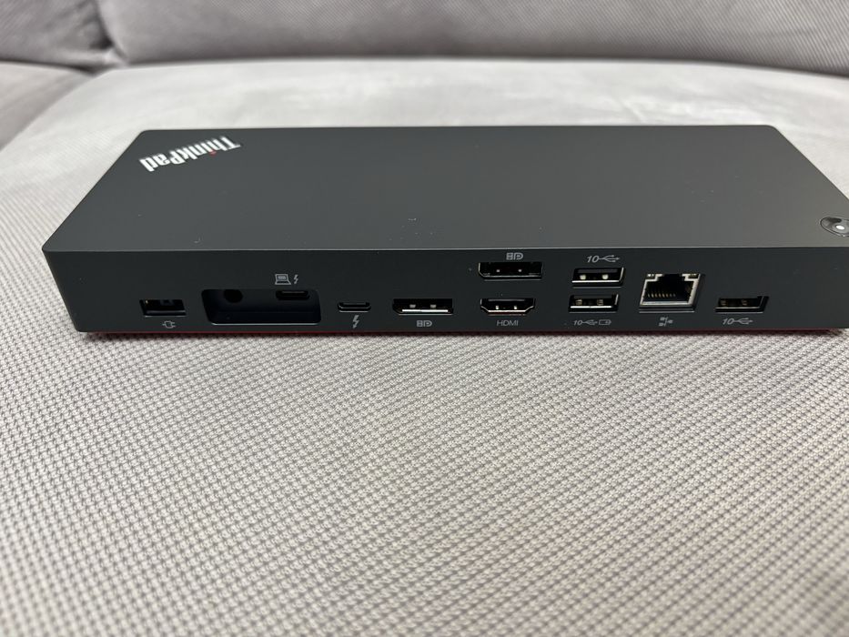 Lenovo ThinkPad Thunderbolt 4