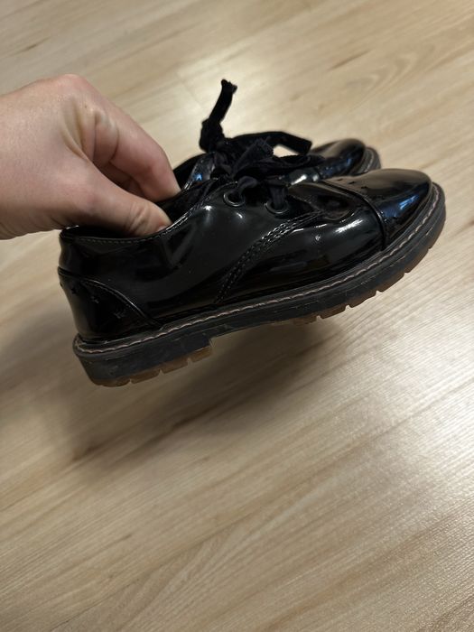 Туфельки-ботинки лакированные