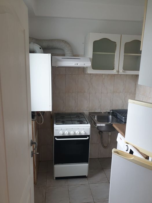 Închiriez  apartament