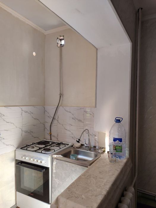 Продается 1/3/4 . Бузбозор ,Анор банк кирпич