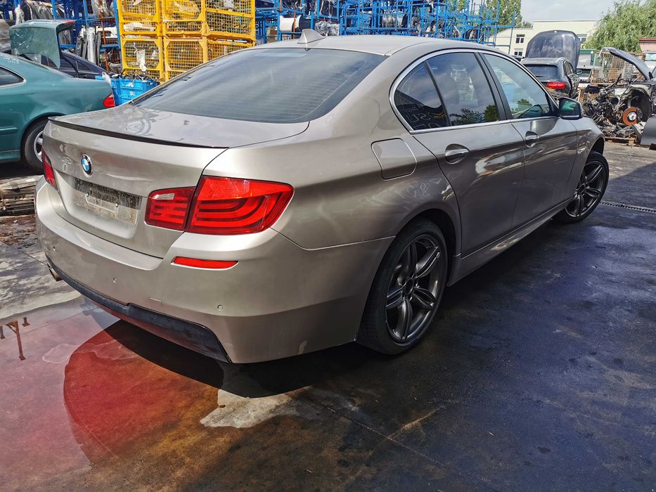 Dezmembrez bmw seria 5 f10 M-pachet/bmw 530 n57/bara fata M bmw f10/