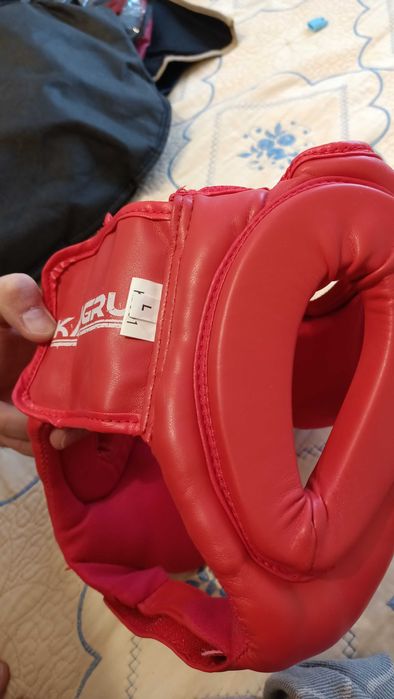 Продам подростковый шлем для бокса