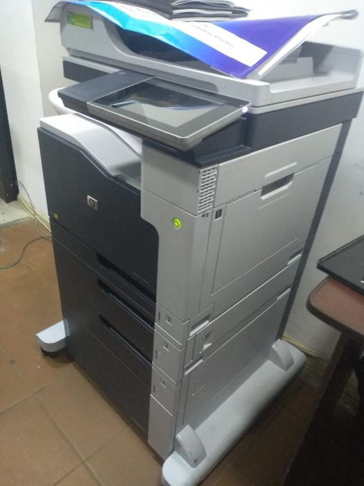 Принтер laser jet 700 color MFP m775