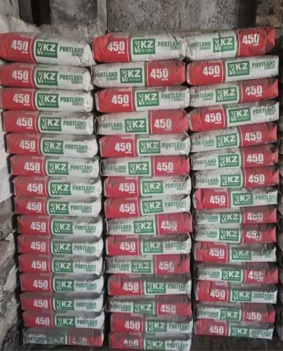 Цемент в мешками