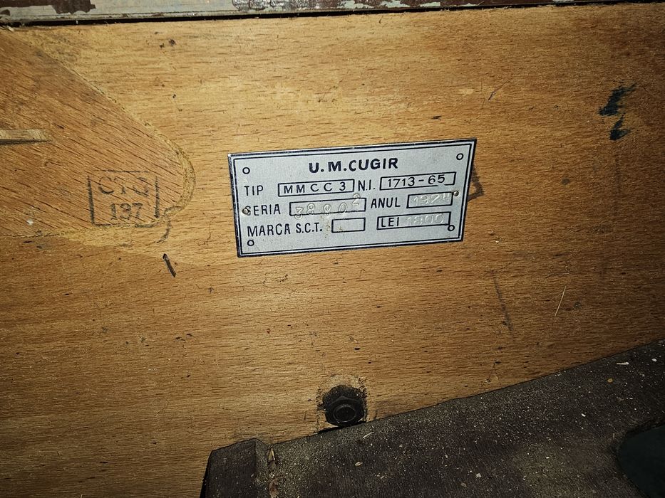 Masina de cusut veche