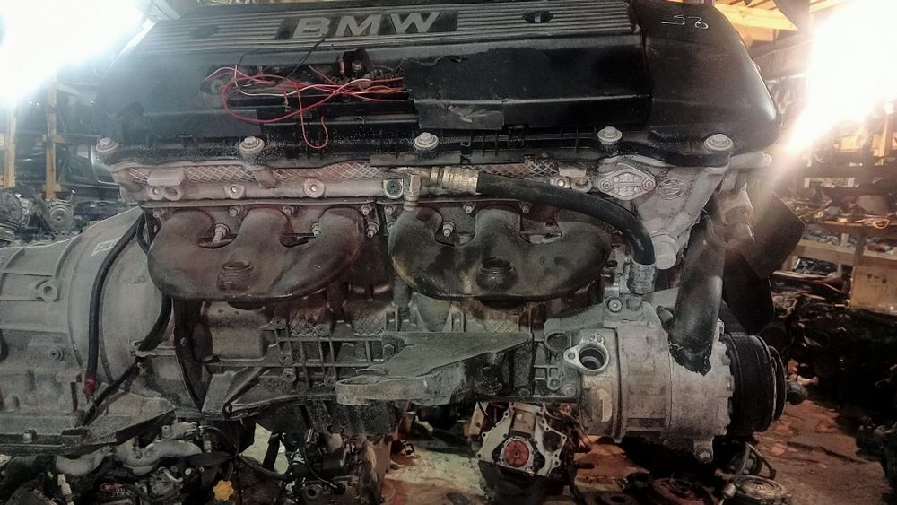 Двигатель  BMW/ М54/БМВ /М54  2.5 двух ванусный /e39 /e46 /e 60/ e38