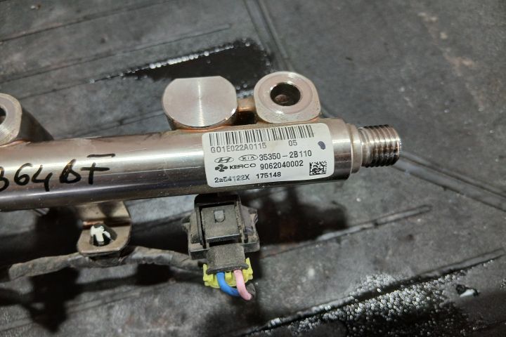 Rampa injectoare 35350-2B110 35350-2B110 Hyundai ix35 prima generatie
