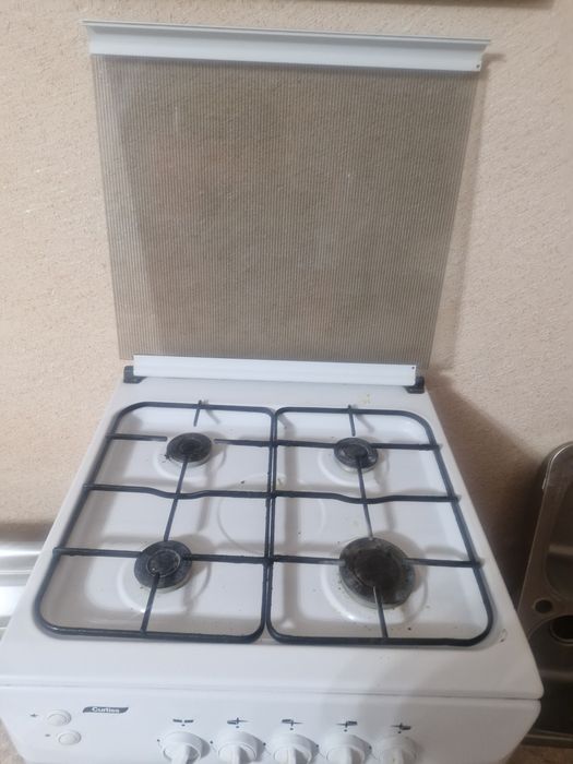Газ плита и вытяжка