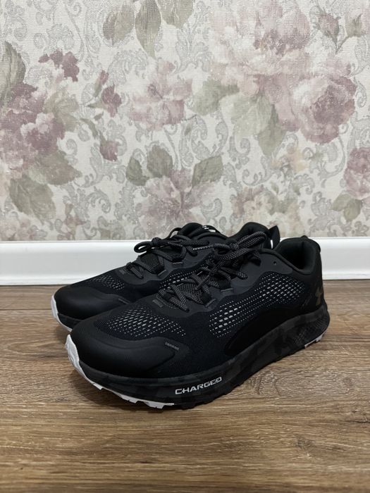 кроссовки Under Armour