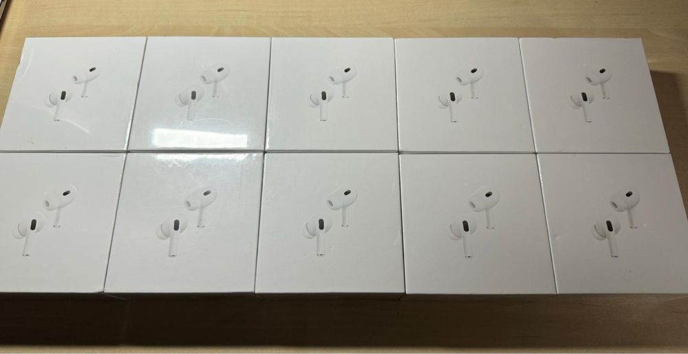 AirPods 2 Pro.