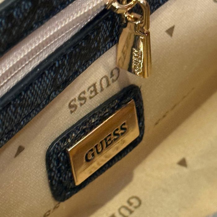 Geanta Guess din piele