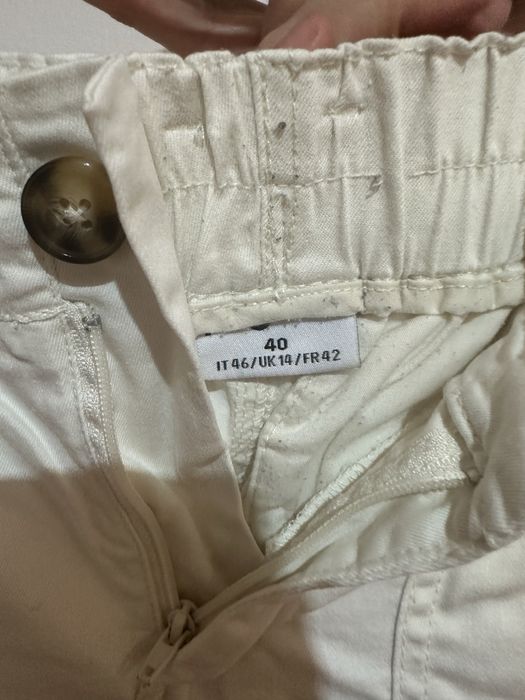 Blugi albi purtati de cateva ori