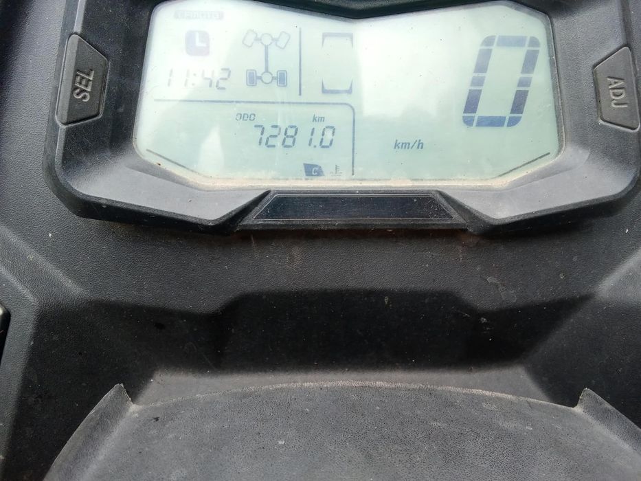 Vând sau schimb atv cf moto 850 xc an 2022