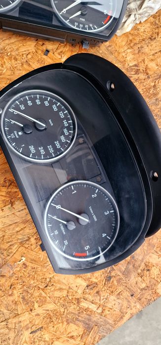 Ceasuri bord Bmw e90 e91 e92 e93