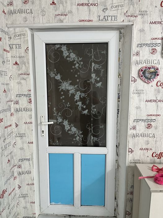 Продам  меж комнатные двери