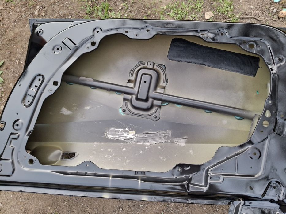 Дверь на Hyundai elantra