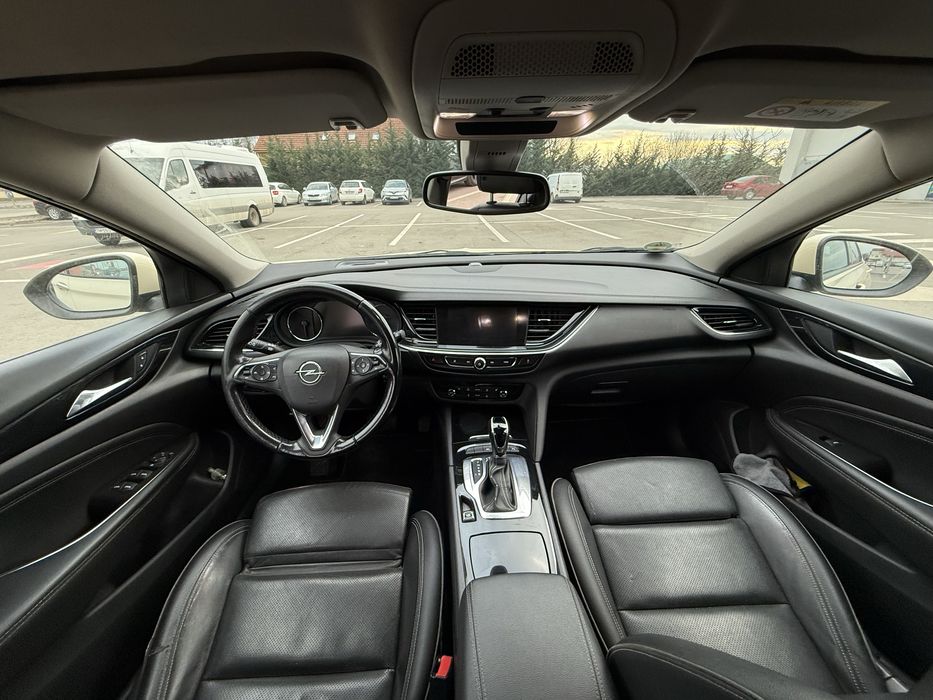 Opel insignia sports tourer B