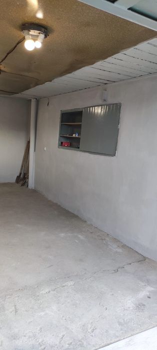 Гараж район базы Горкомхоза