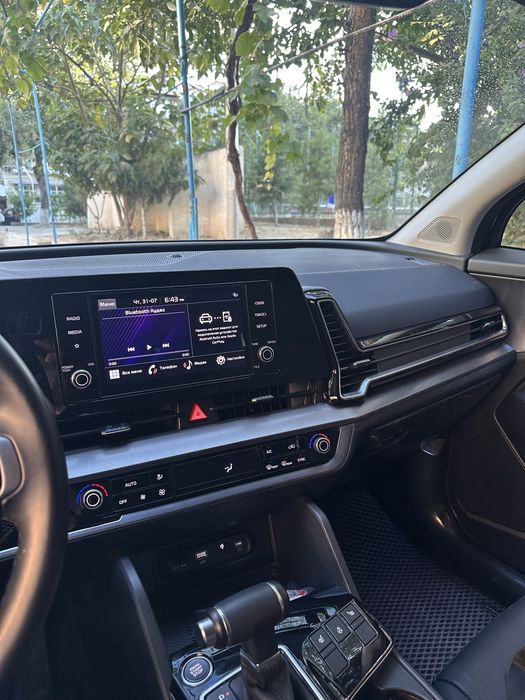 Kia Sportage черний 2024 срочна продаеться