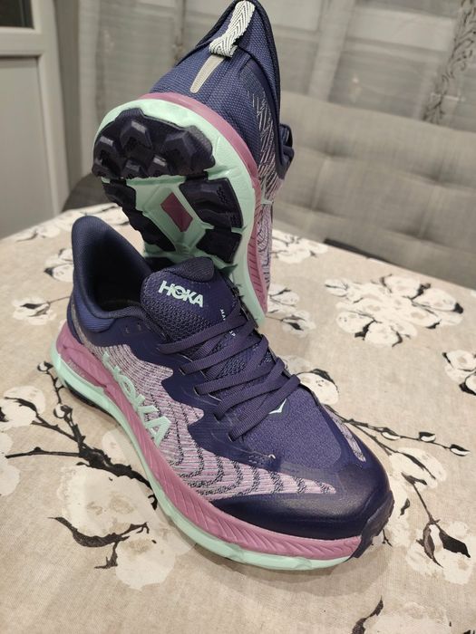 H O K A     Mafate speed 4