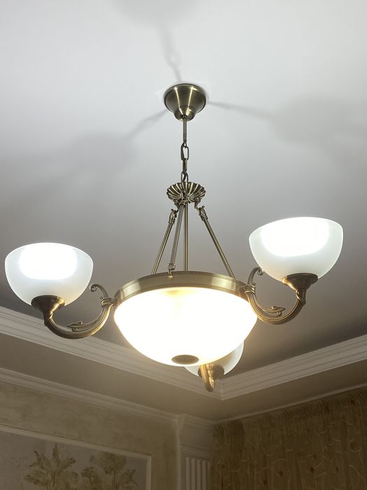 Люстра Эгло трехламповая