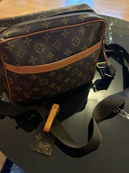geanta Louis vuitton