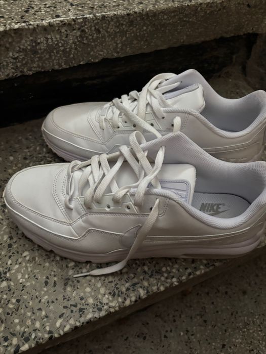 Оригинални Маратонки Nike air max чисто нови