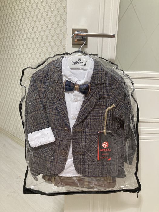 Костюм тройка