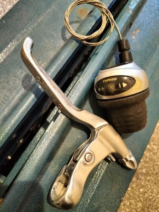 Schimbător 7 viteze + maneta frană Shimano